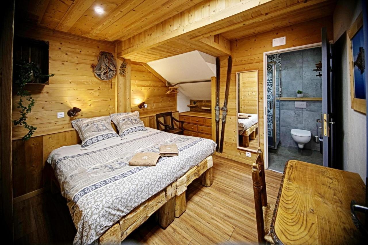 Chalet Hotel La Tuviere Bike Inn Saint-Jean-de-Maurienne Esterno foto